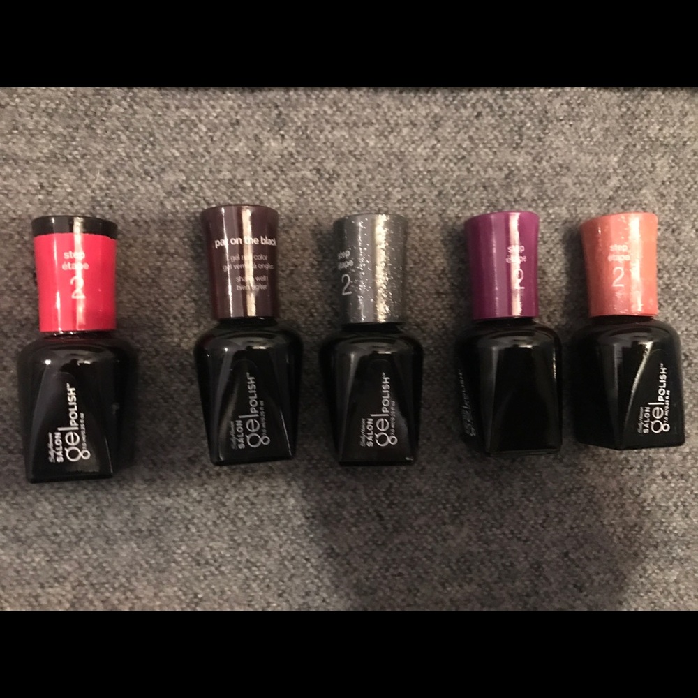 5 Sally Hansen gel nail polishes Full bottles